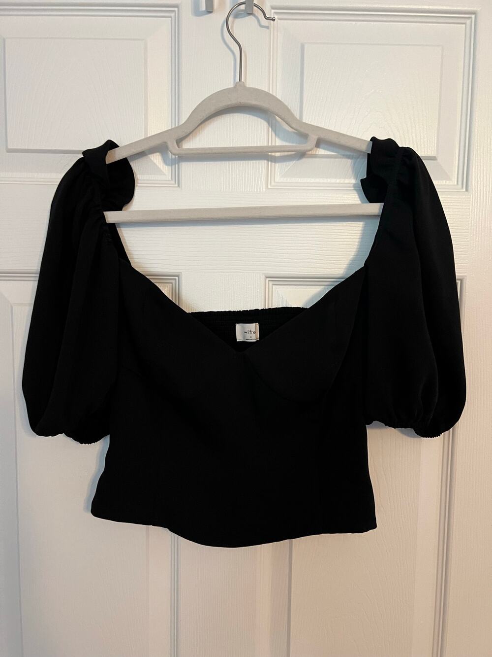 Aritzia Wilfred Blouse – Size Small – Black